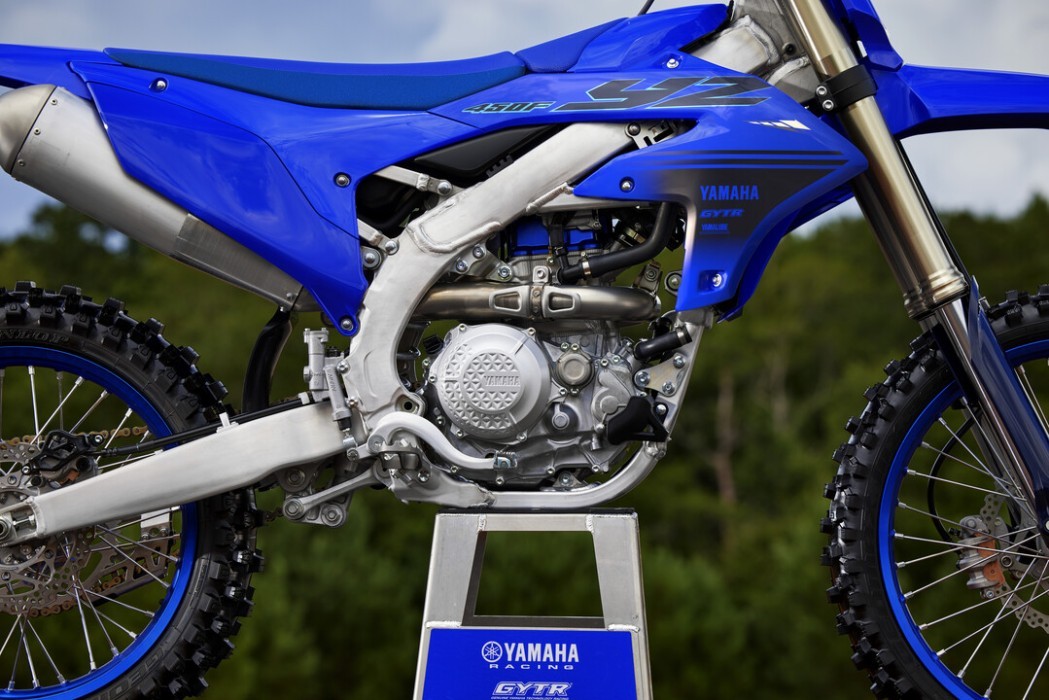 Detail image of Yamaha YZ450F 2024 Motocrosser in Blue Colourway, engine