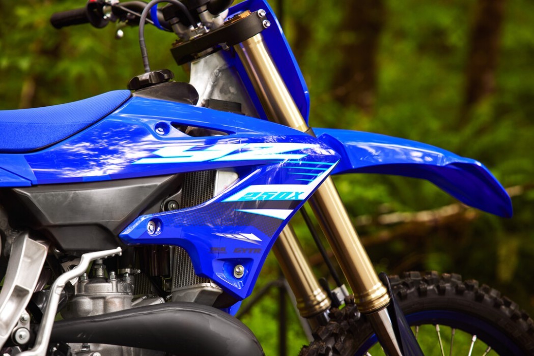 YZ250X 2025 static image of enduro bike graphics