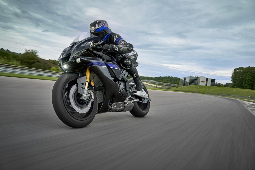 Action image Yamaha YZF-R1M 2024 in Black colourway front three quarter left side