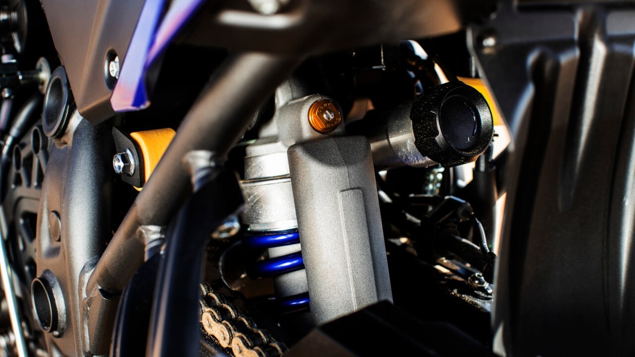 Detail image of Yamaha Tenere 700 World Raid in Blue Colourway, close up rear suspension