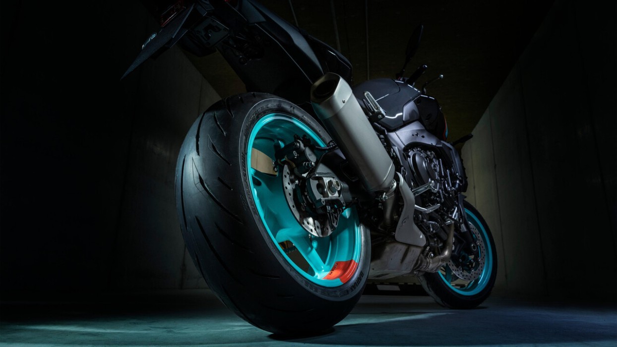 Detail image of Yamaha MT-10 in Cyan colourway, rear wheel and tyre