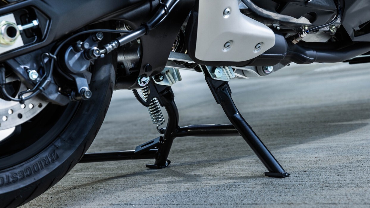Detail image of Yamaha TMAX 560, centrestand