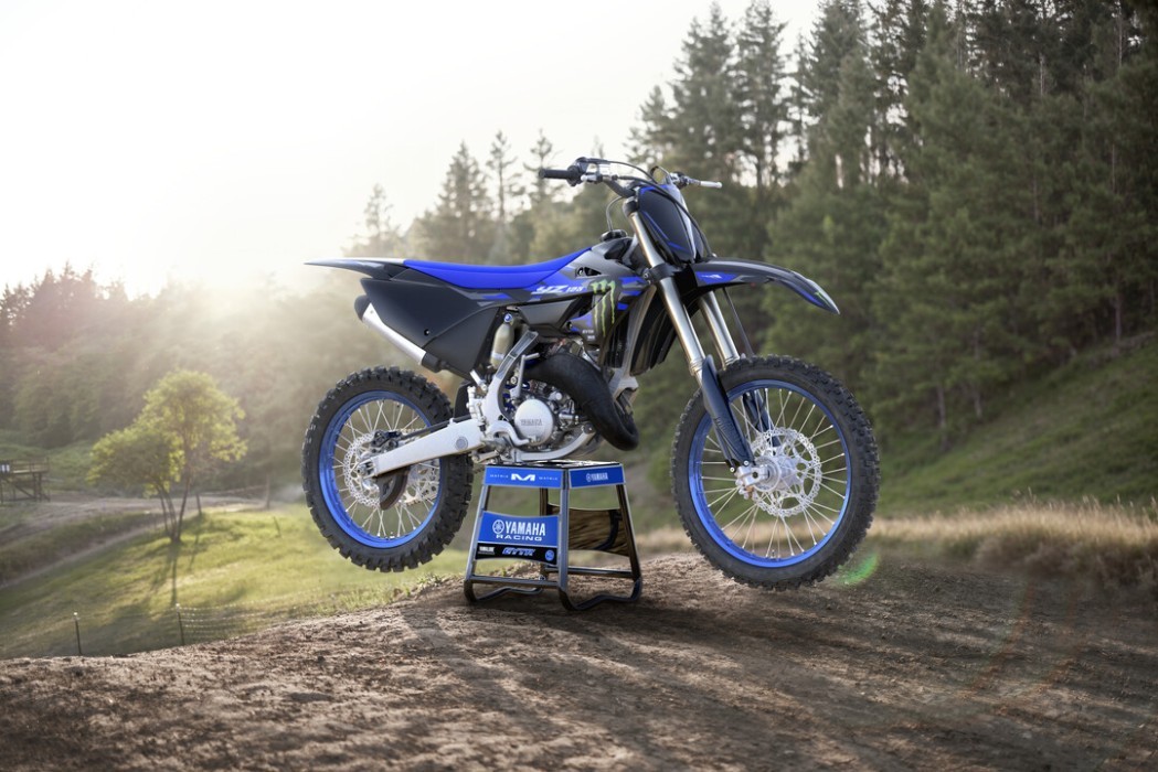 YZ125SP 2025 static image of motocross bike on jump