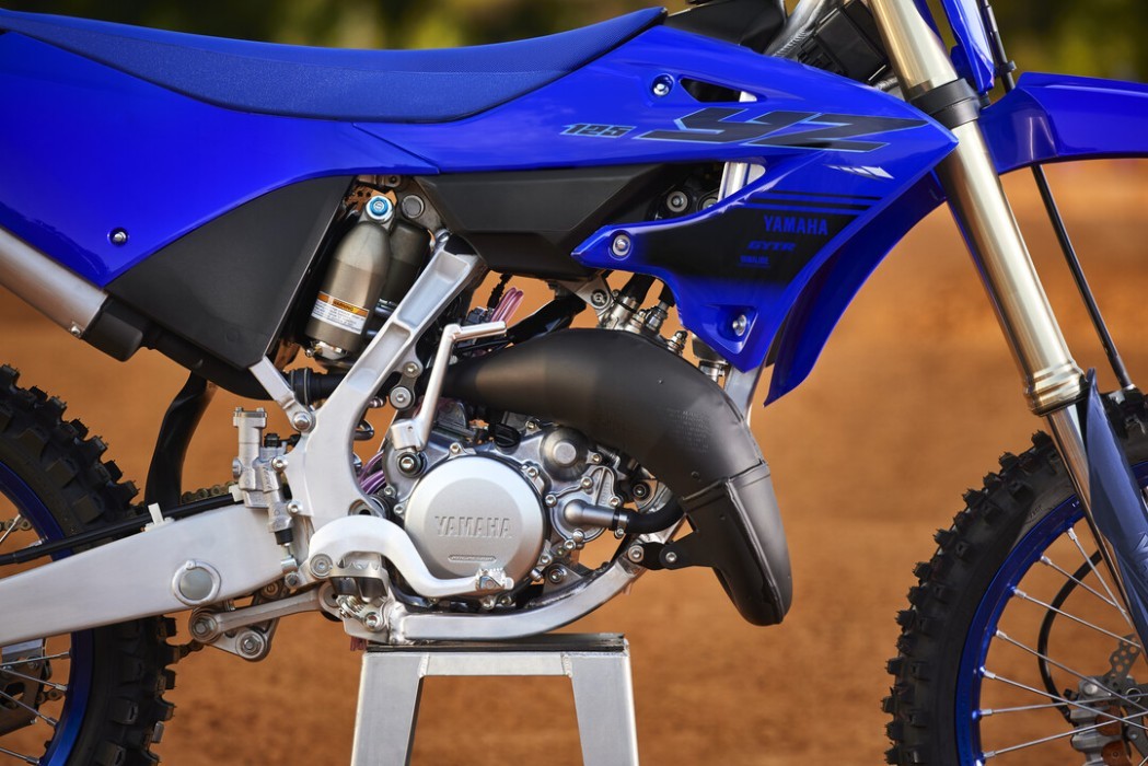 Detail image of Yamaha YZ125 two stroke in Blue colourway, engine